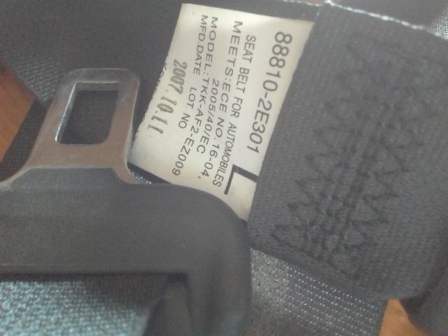 bontott HYUNDAI TUCSON Bal első Biztonsági Öv