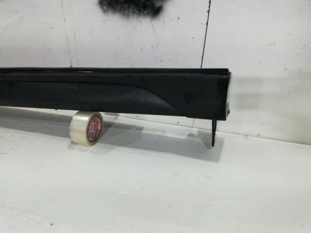 bontott HYUNDAI TUCSON Bal első Küszöb Díszléc