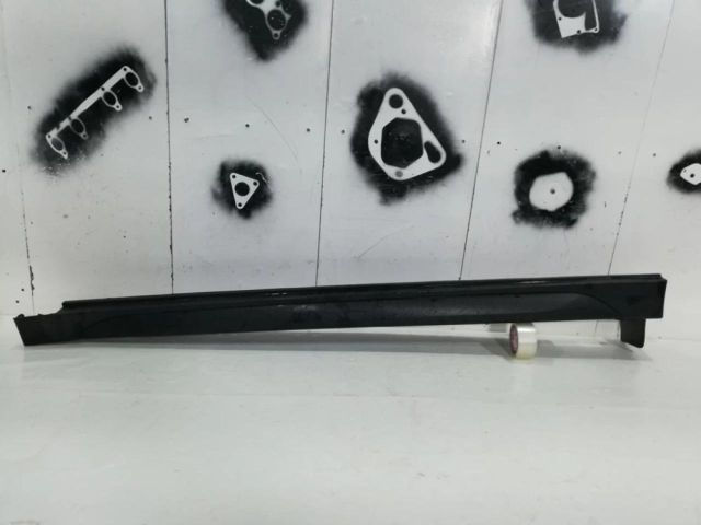 bontott HYUNDAI TUCSON Bal első Küszöb Díszléc