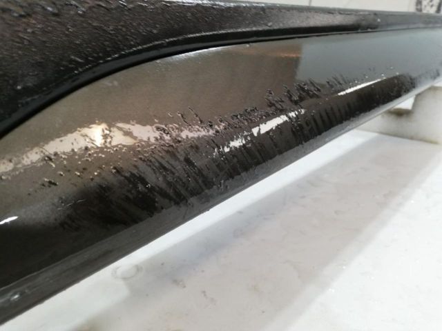 bontott HYUNDAI TUCSON Bal első Küszöb Díszléc