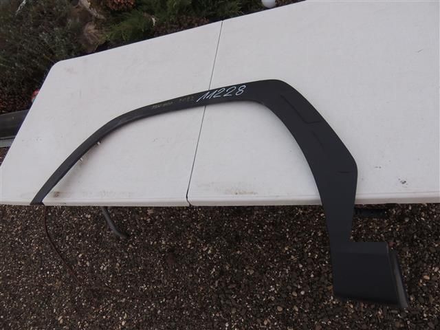 bontott HYUNDAI TUCSON Bal első Sárvédő Díszléc