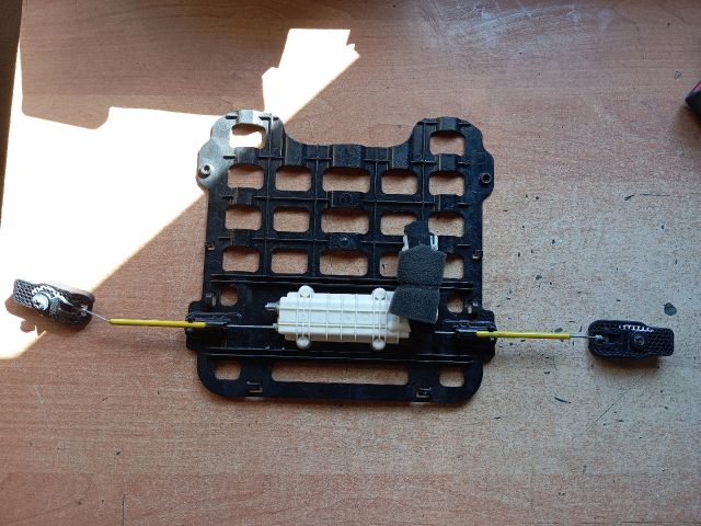 bontott HYUNDAI TUCSON Bal első Üléstámla állító