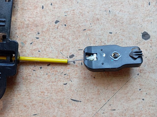 bontott HYUNDAI TUCSON Bal első Üléstámla állító