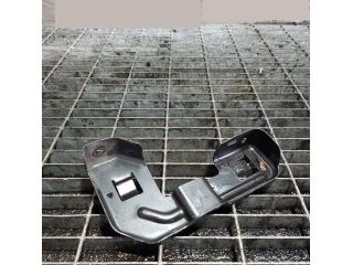 bontott HYUNDAI TUCSON Bal Fényszóró Tartó