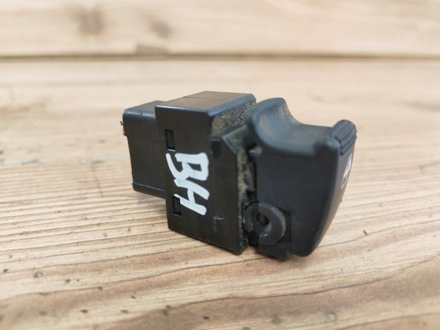 bontott HYUNDAI TUCSON Bal hátsó Ablakemelő Kapcsoló