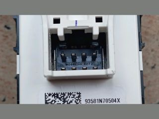 bontott HYUNDAI TUCSON Bal hátsó Ablakemelő Kapcsoló