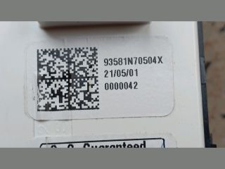 bontott HYUNDAI TUCSON Bal hátsó Ablakemelő Kapcsoló