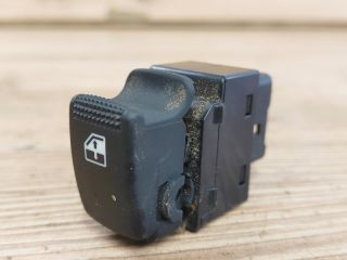 bontott HYUNDAI TUCSON Bal hátsó Ablakemelő Kapcsoló