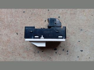 bontott HYUNDAI TUCSON Bal hátsó Ablakemelő Kapcsoló