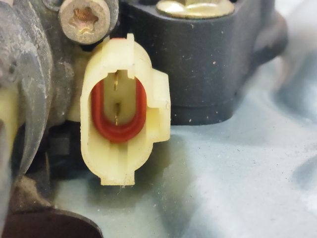 bontott HYUNDAI TUCSON Bal hátsó Ablakemelő Szerkezet (Elektromos)