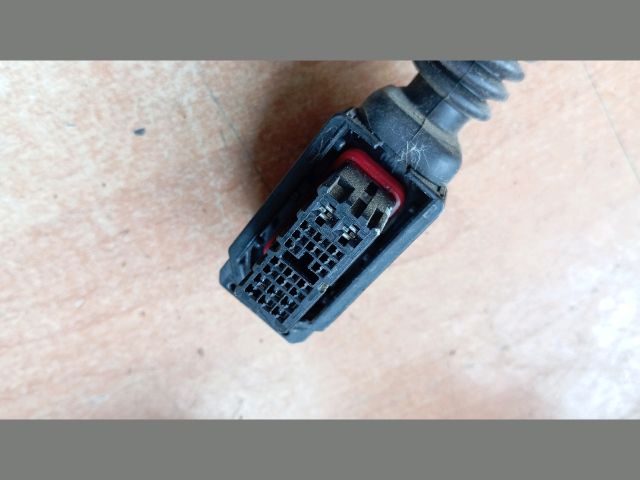 bontott HYUNDAI TUCSON Bal hátsó Ajtó Kábelköteg