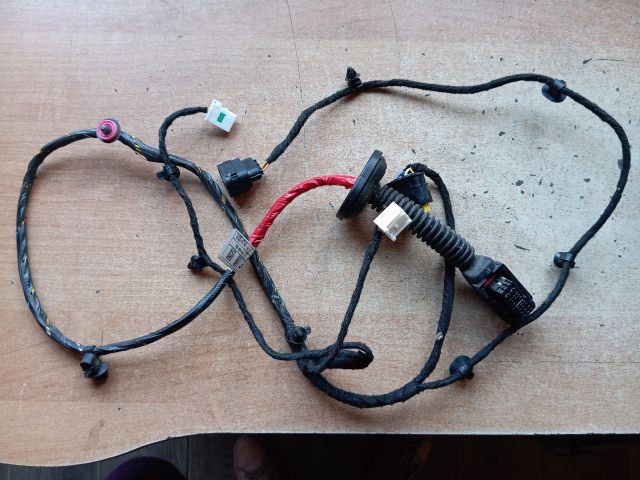 bontott HYUNDAI TUCSON Bal hátsó Ajtó Kábelköteg