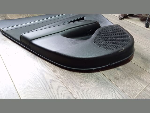 bontott HYUNDAI TUCSON Bal hátsó Ajtó Kárpit