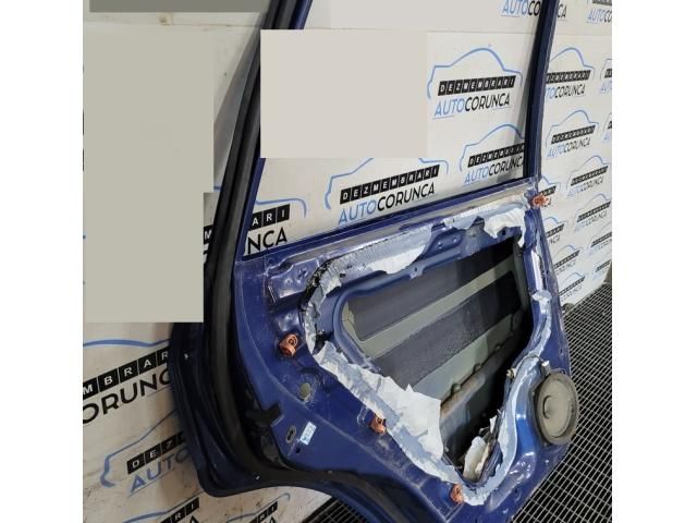 bontott HYUNDAI TUCSON Bal hátsó Ajtó (Üres lemez)