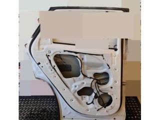 bontott HYUNDAI TUCSON Bal hátsó Ajtó (Üres lemez)