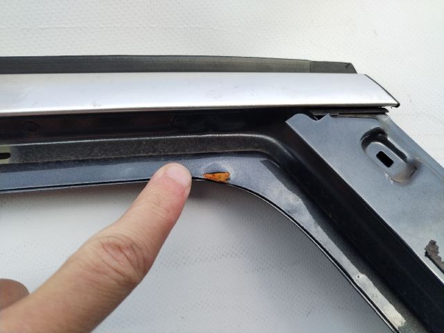 bontott HYUNDAI TUCSON Bal hátsó Ajtó (Üres lemez)