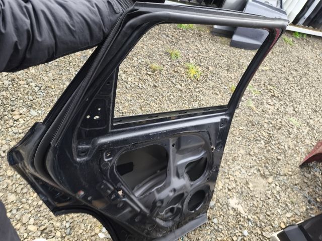 bontott HYUNDAI TUCSON Bal hátsó Ajtó (Üres lemez)