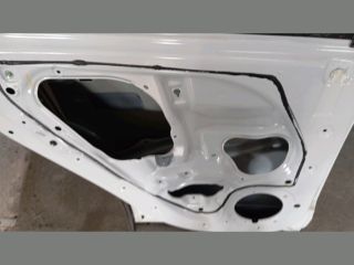 bontott HYUNDAI TUCSON Bal hátsó Ajtó (Üres lemez)