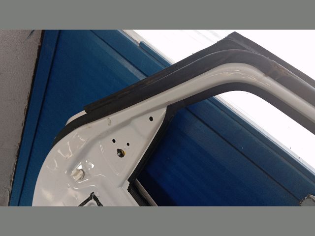 bontott HYUNDAI TUCSON Bal hátsó Ajtó (Üres lemez)