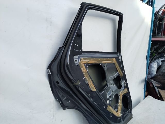 bontott HYUNDAI TUCSON Bal hátsó Ajtó (Üres lemez)