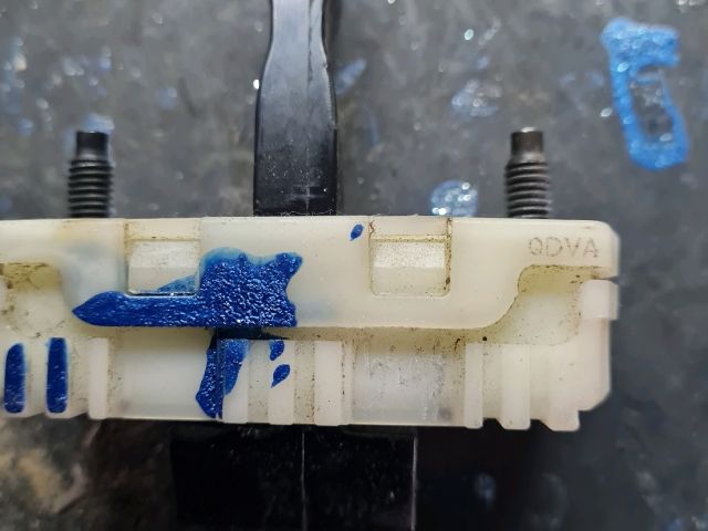 bontott HYUNDAI TUCSON Bal hátsó Ajtóhatároló