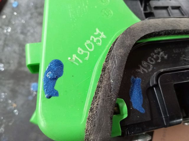 bontott HYUNDAI TUCSON Bal hátsó Ajtózár