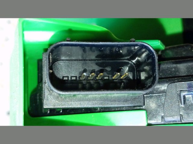 bontott HYUNDAI TUCSON Bal hátsó Ajtózár