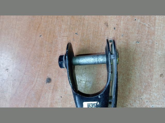 bontott HYUNDAI TUCSON Bal hátsó Alsó Hátsó Lengőkar