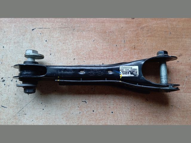 bontott HYUNDAI TUCSON Bal hátsó Alsó Hátsó Lengőkar