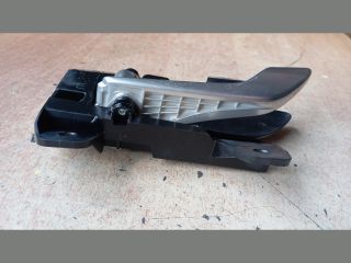 bontott HYUNDAI TUCSON Bal hátsó Belső Kilincs