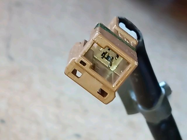 bontott HYUNDAI TUCSON Bal hátsó Biztonsági Öv Csat