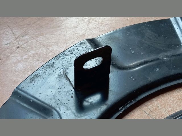 bontott HYUNDAI TUCSON Bal hátsó Fék Porvédő Lemez