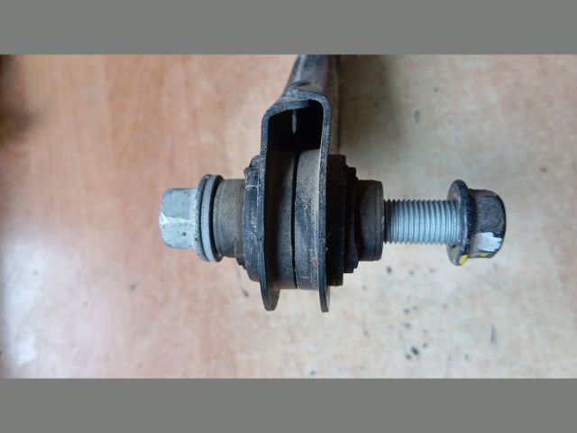 bontott HYUNDAI TUCSON Bal hátsó Felső Hátsó Lengőkar