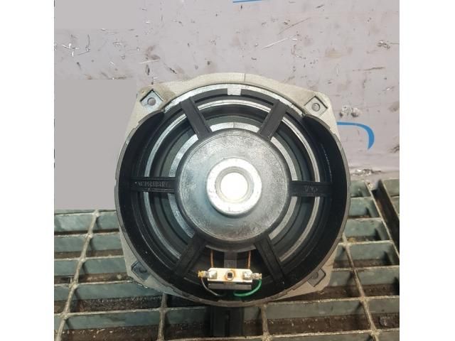 bontott HYUNDAI TUCSON Bal hátsó Hangszóró