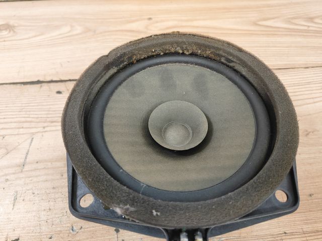 bontott HYUNDAI TUCSON Bal hátsó Hangszóró