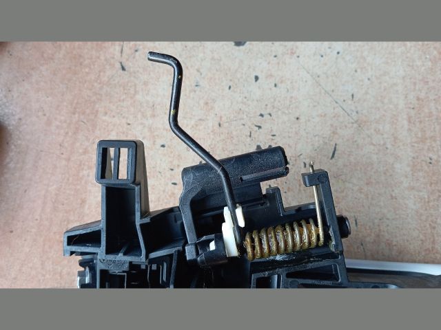 bontott HYUNDAI TUCSON Bal hátsó Külső Kilincs