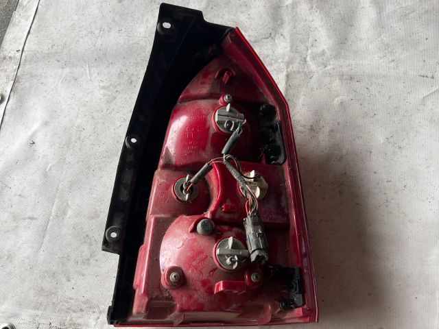 bontott HYUNDAI TUCSON Bal Hátsó Lámpa