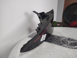 bontott HYUNDAI TUCSON Bal Hátsó Lámpa