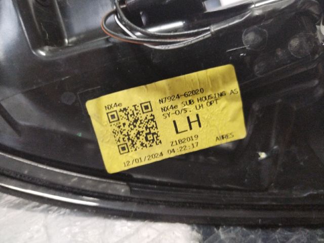 bontott HYUNDAI TUCSON Bal Hátsó Lámpa