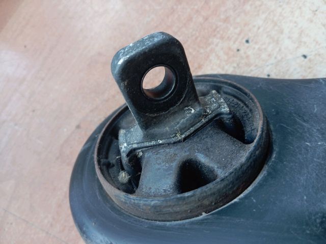 bontott HYUNDAI TUCSON Bal hátsó Lengőkar