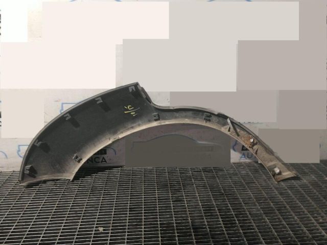 bontott HYUNDAI TUCSON Bal hátsó Sárvédő Díszléc