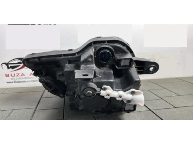 bontott HYUNDAI TUCSON Bal Ködfényszóró