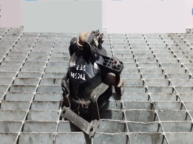 bontott HYUNDAI TUCSON Bal Ködfényszóró