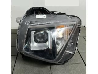 bontott HYUNDAI TUCSON Bal Ködfényszóró