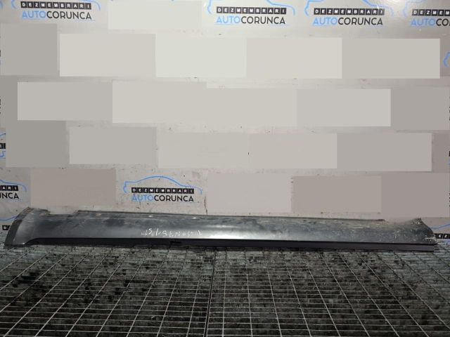 bontott HYUNDAI TUCSON Bal Küszöb