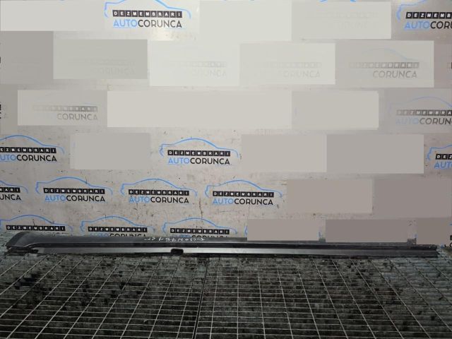 bontott HYUNDAI TUCSON Bal Küszöb