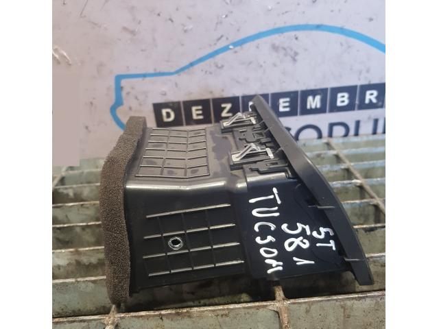 bontott HYUNDAI TUCSON Bal Szellőző