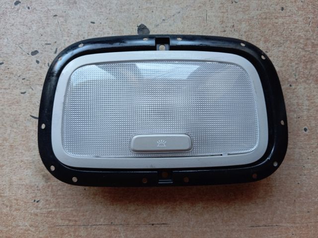 bontott HYUNDAI TUCSON Beltér Világítás Első