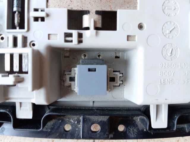 bontott HYUNDAI TUCSON Beltér Világítás Első