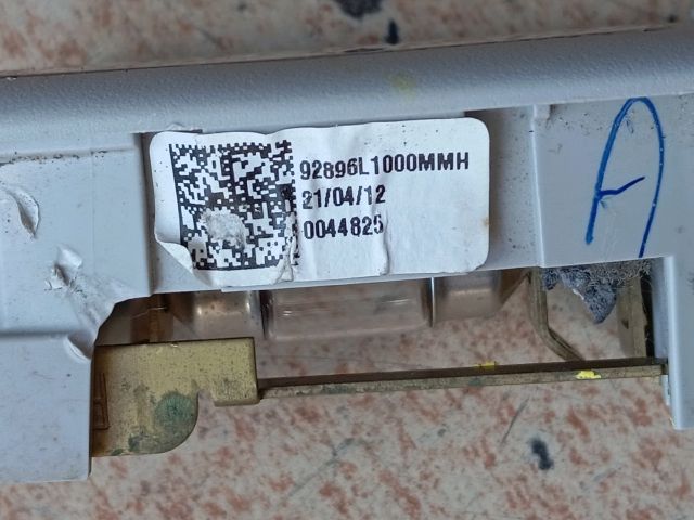 bontott HYUNDAI TUCSON Beltér Világítás Hátsó